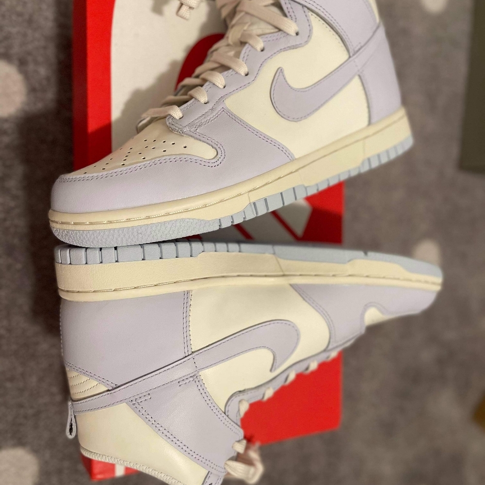 Football gray Dunks